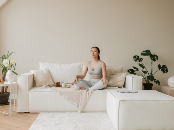 image article Manfaat Meditasi Pagi di Rumah, Cara Sederhana Memulai Hari Lebih Positif
